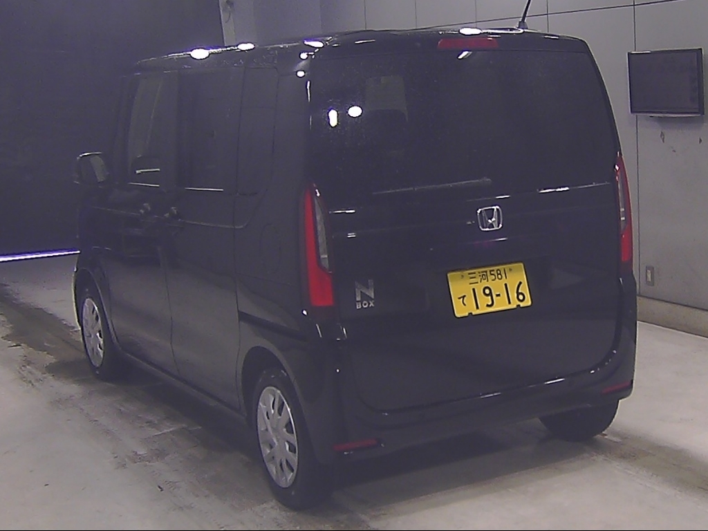 HONDA N-BOX