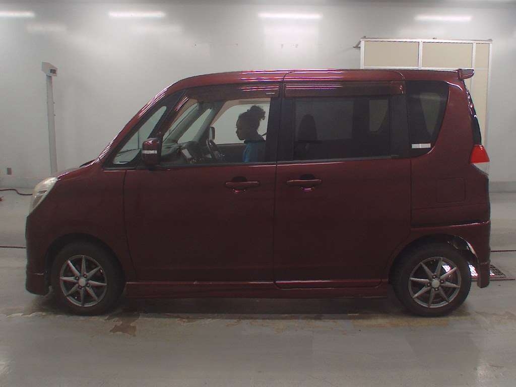 MITSUBISHI DELICA D:2