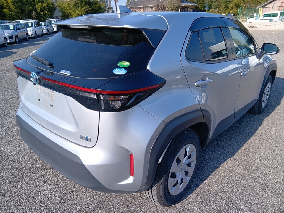 TOYOTA YARIS CROSS