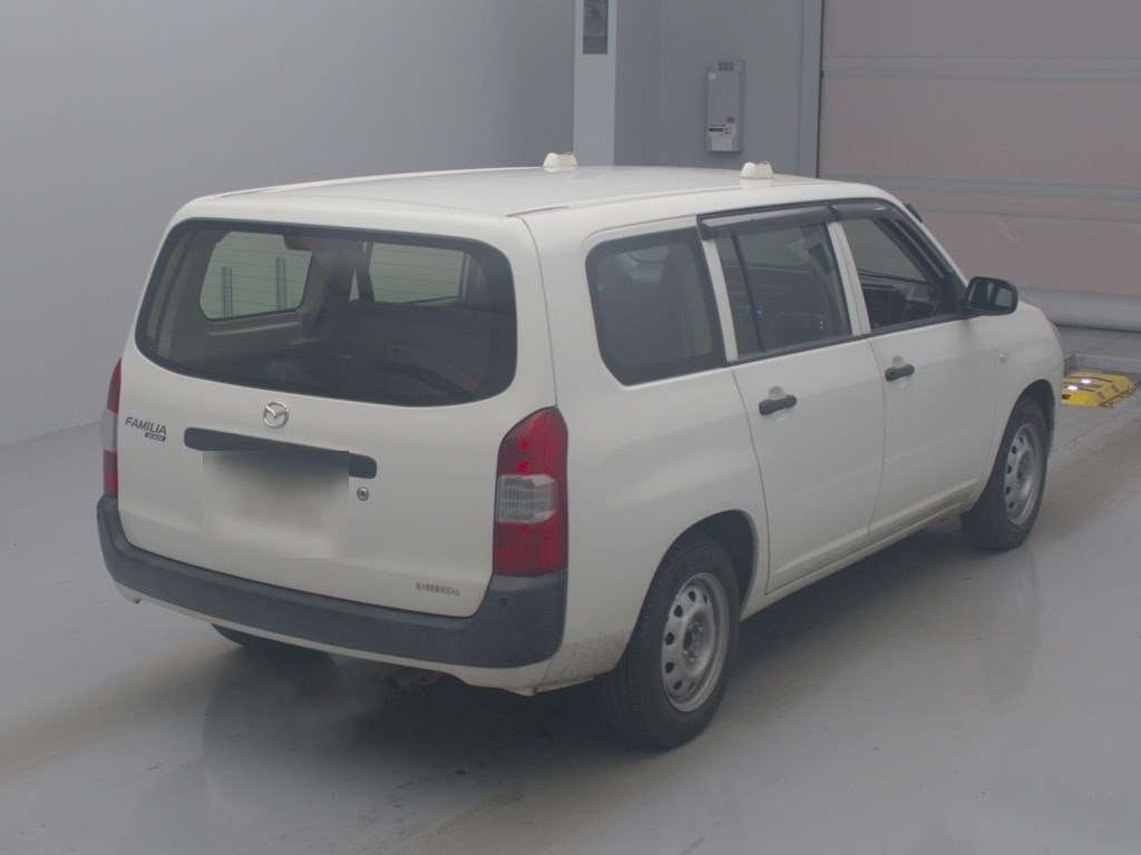 MAZDA FAMILIA