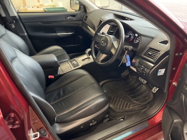 SUBARU LEGACY