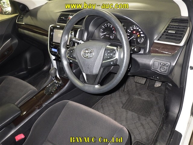 TOYOTA PREMIO