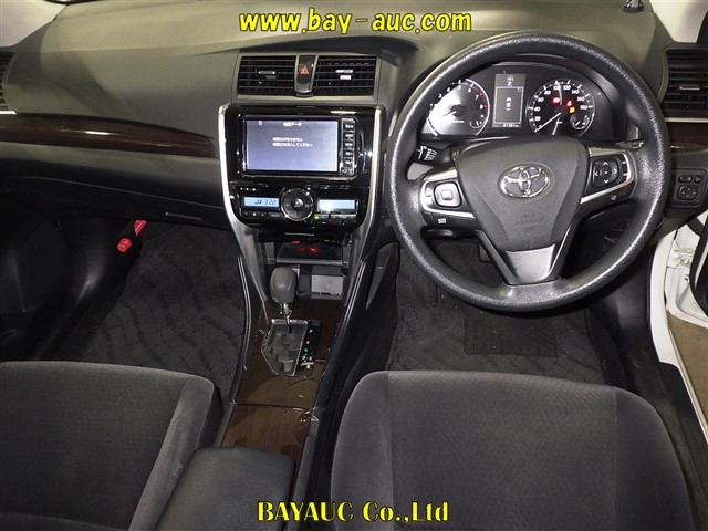 TOYOTA PREMIO