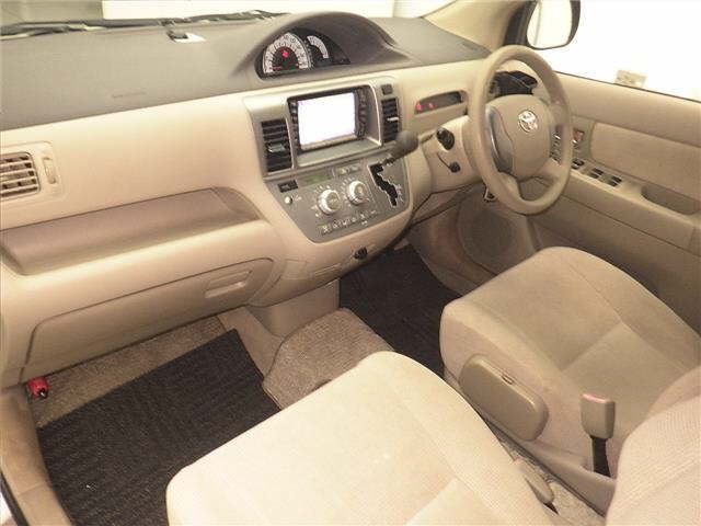 TOYOTA RAUM