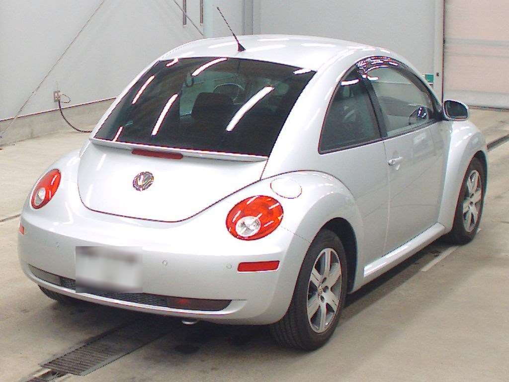 VOLKSWAGEN BEETLE