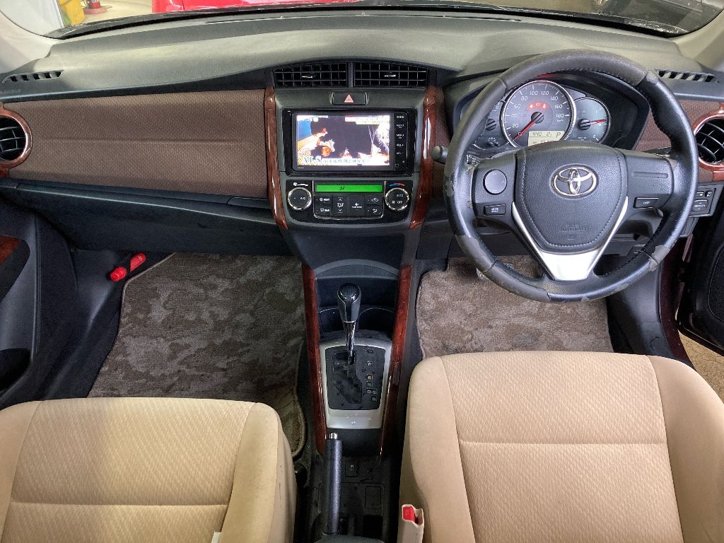 TOYOTA COROLLA AXIO