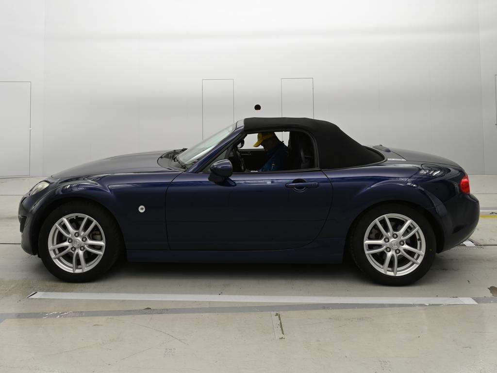 MAZDA ROADSTER