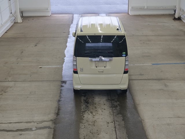 HONDA N-BOX+