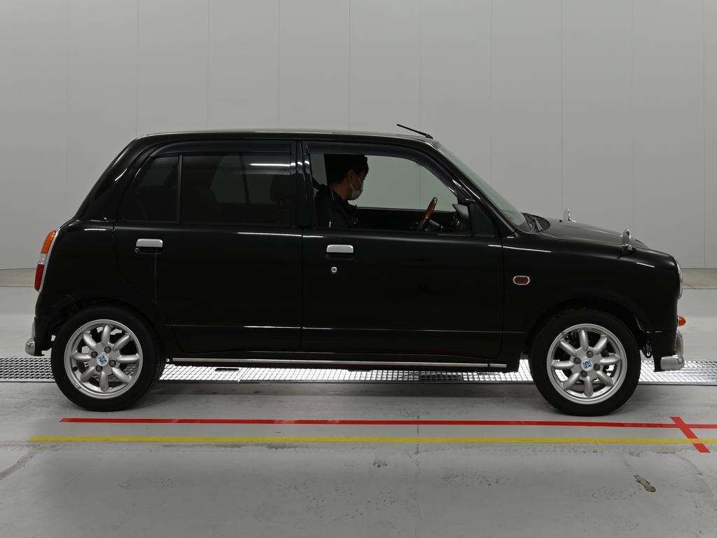 DAIHATSU MIRA GINO