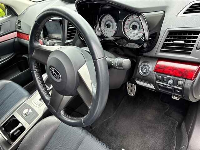 SUBARU LEGACY