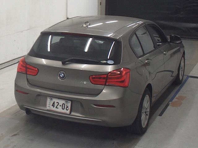 BMW 1-SERIES