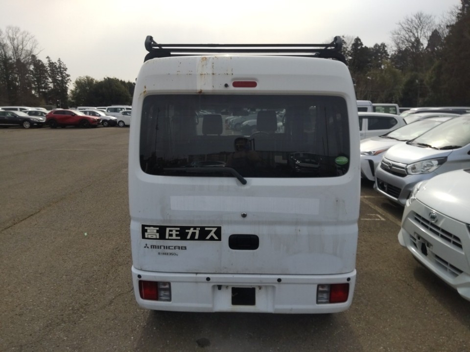 MITSUBISHI MINICAB