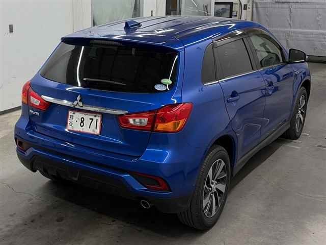 MITSUBISHI RVR
