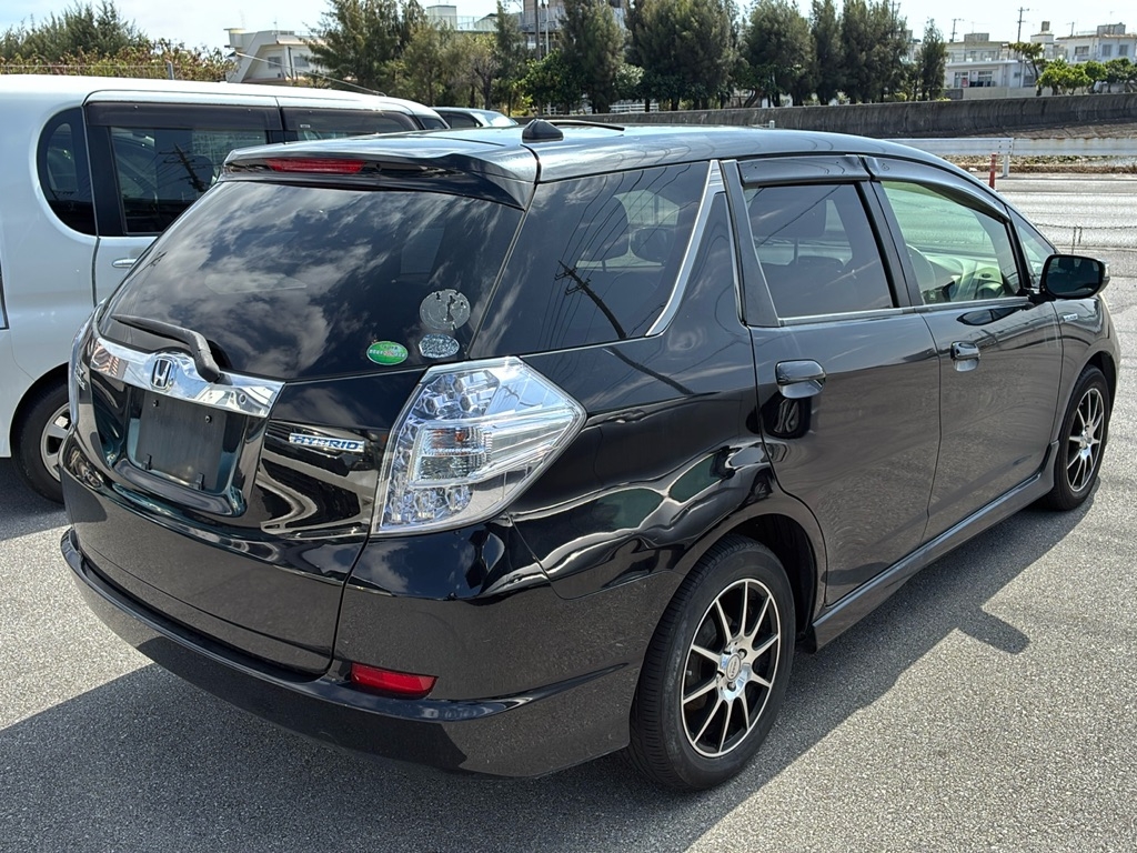 HONDA FIT SHUTTLE