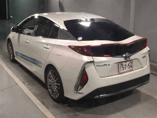 TOYOTA PRIUS PHV