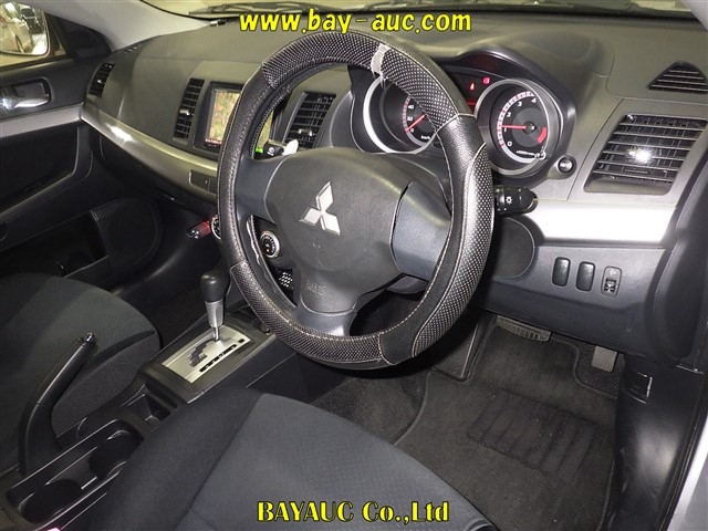 MITSUBISHI LANCER