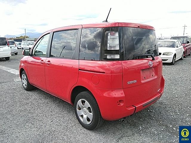 TOYOTA SIENTA