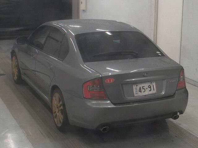 SUBARU LEGACY B4