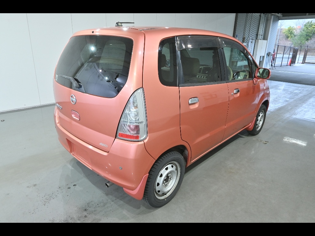 NISSAN MOCO