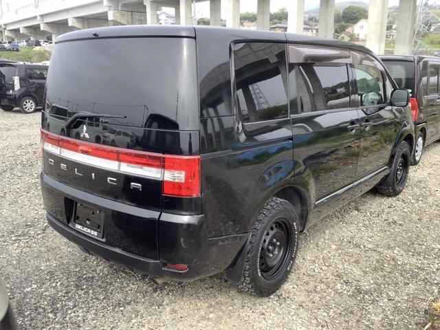 MITSUBISHI DELICA D:5