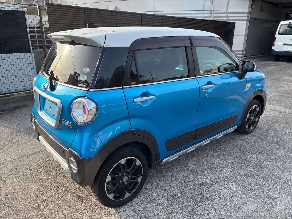 DAIHATSU CAST