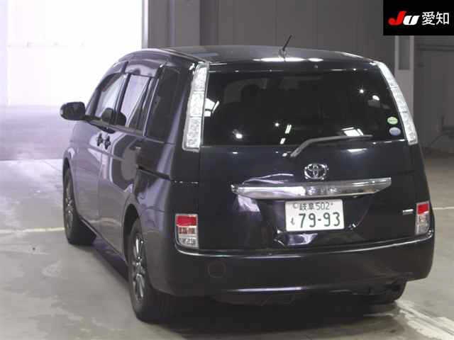 TOYOTA ISIS