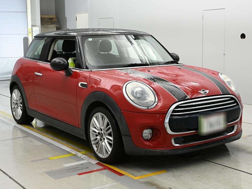 MINI HATCH