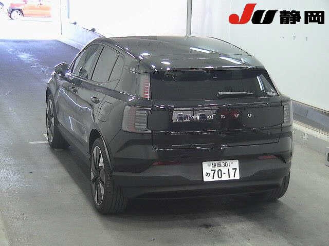 VOLVO EX30