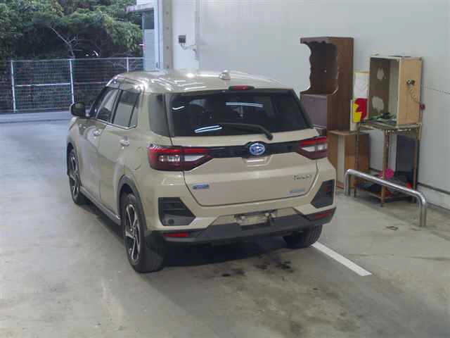DAIHATSU ROCKY