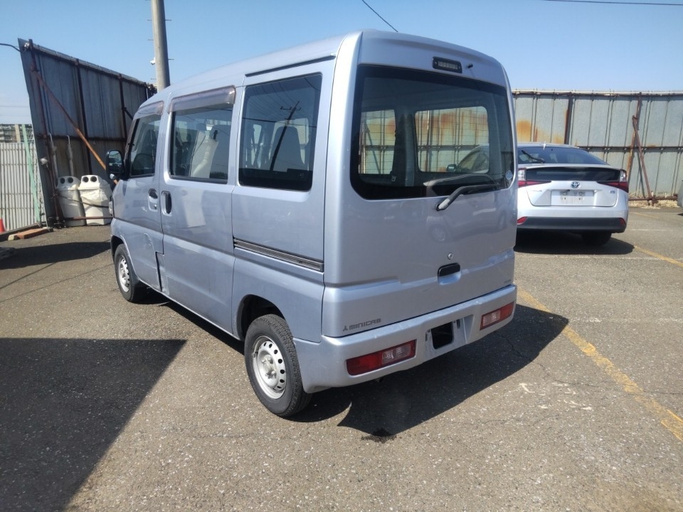 MITSUBISHI MINICAB