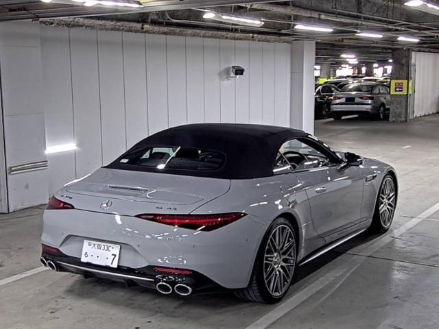 MERCEDES-BENZ SL-CLASS