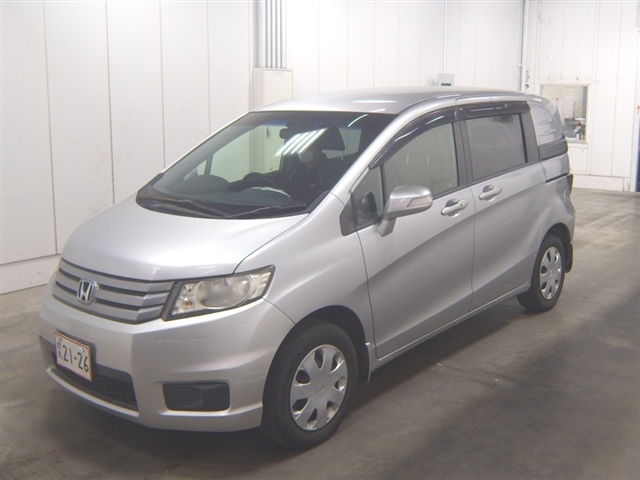 HONDA FREED SPIKE