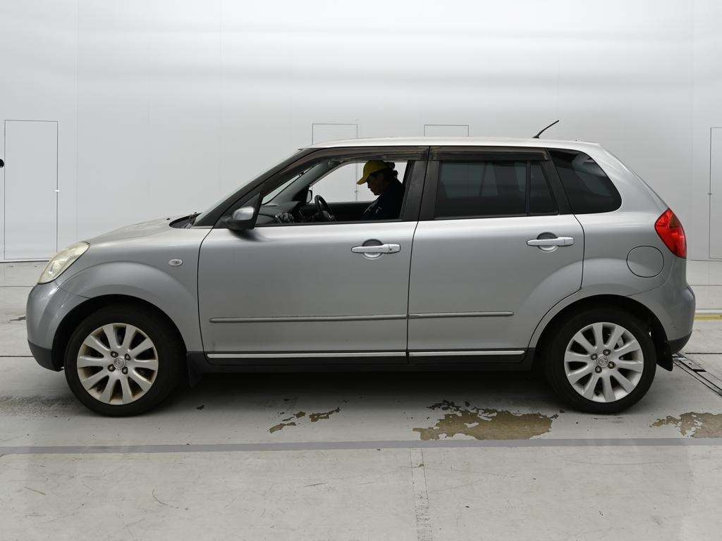 MAZDA VERISA