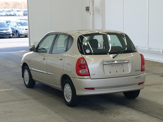 TOYOTA DUET