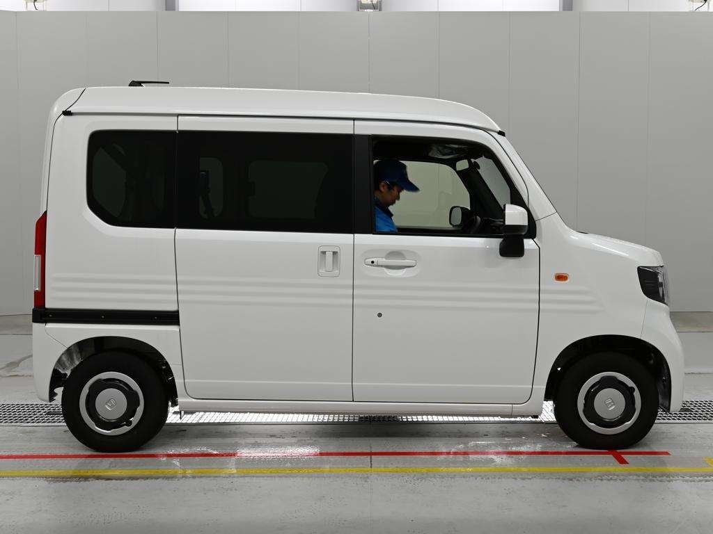 HONDA N-VAN
