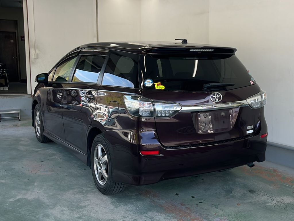 TOYOTA WISH