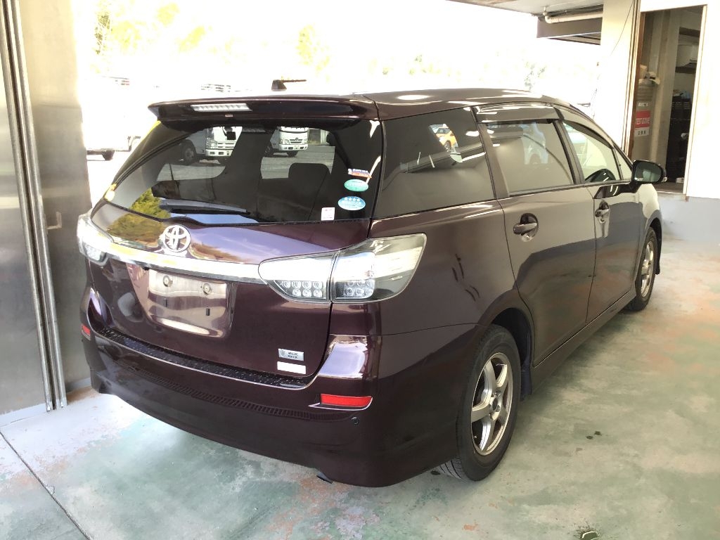 TOYOTA WISH