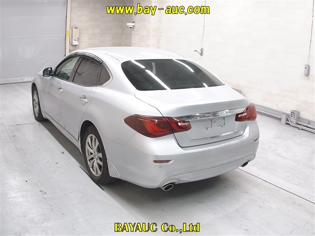 NISSAN FUGA