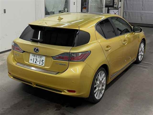 LEXUS CT200H