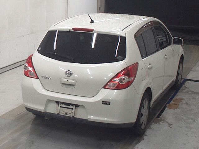 NISSAN TIIDA