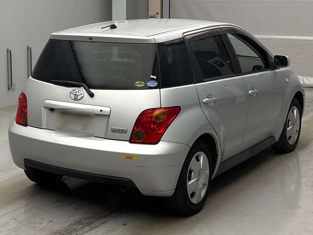 TOYOTA IST