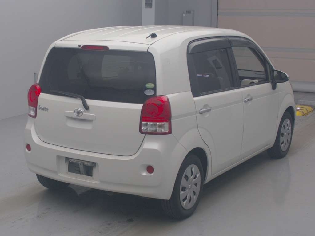 TOYOTA PORTE