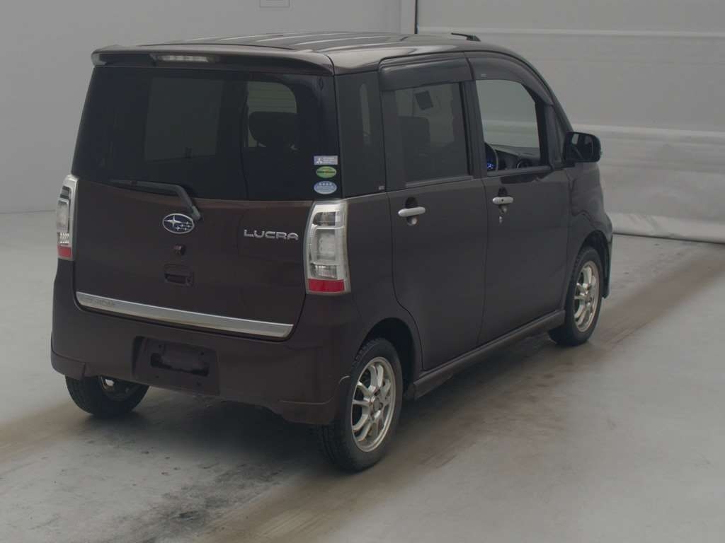 SUBARU LUCRA