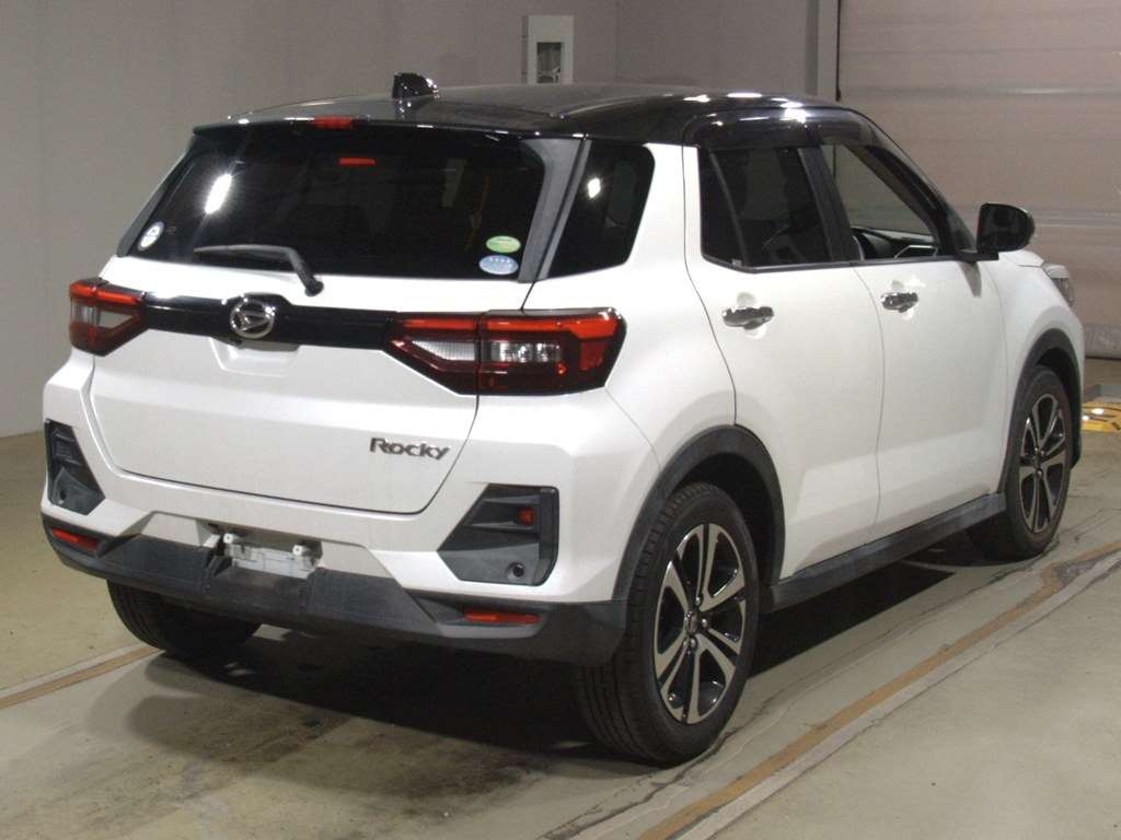 DAIHATSU ROCKY