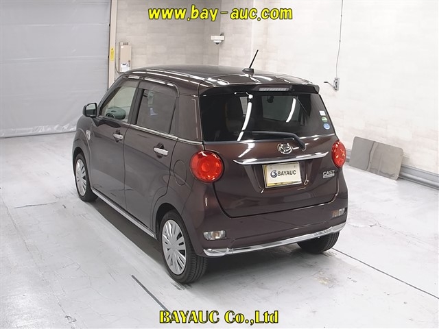 DAIHATSU CAST