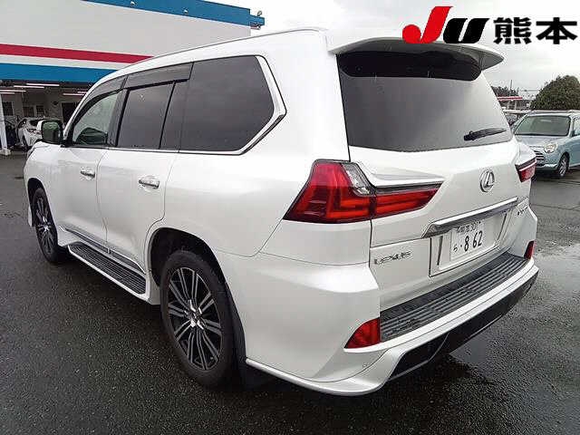 LEXUS LX570