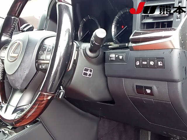 LEXUS LX570