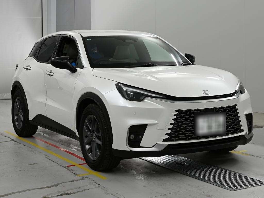LEXUS LBX