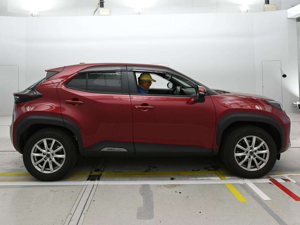 TOYOTA YARIS CROSS