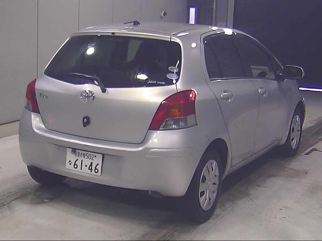TOYOTA VITZ